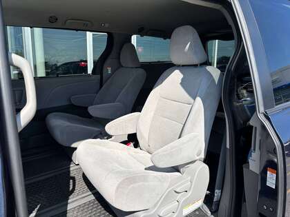 used 2020 Toyota Sienna car, priced at $39,995
