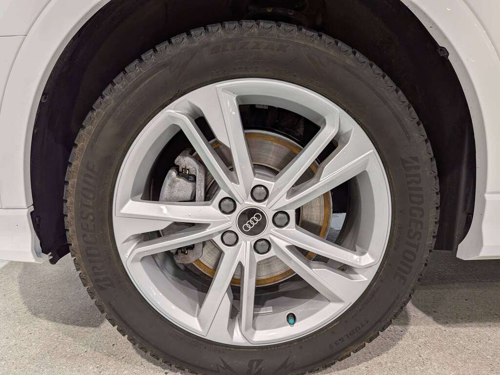 Audi Q3 2021