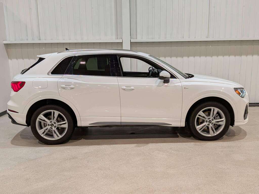 Audi Q3 2021