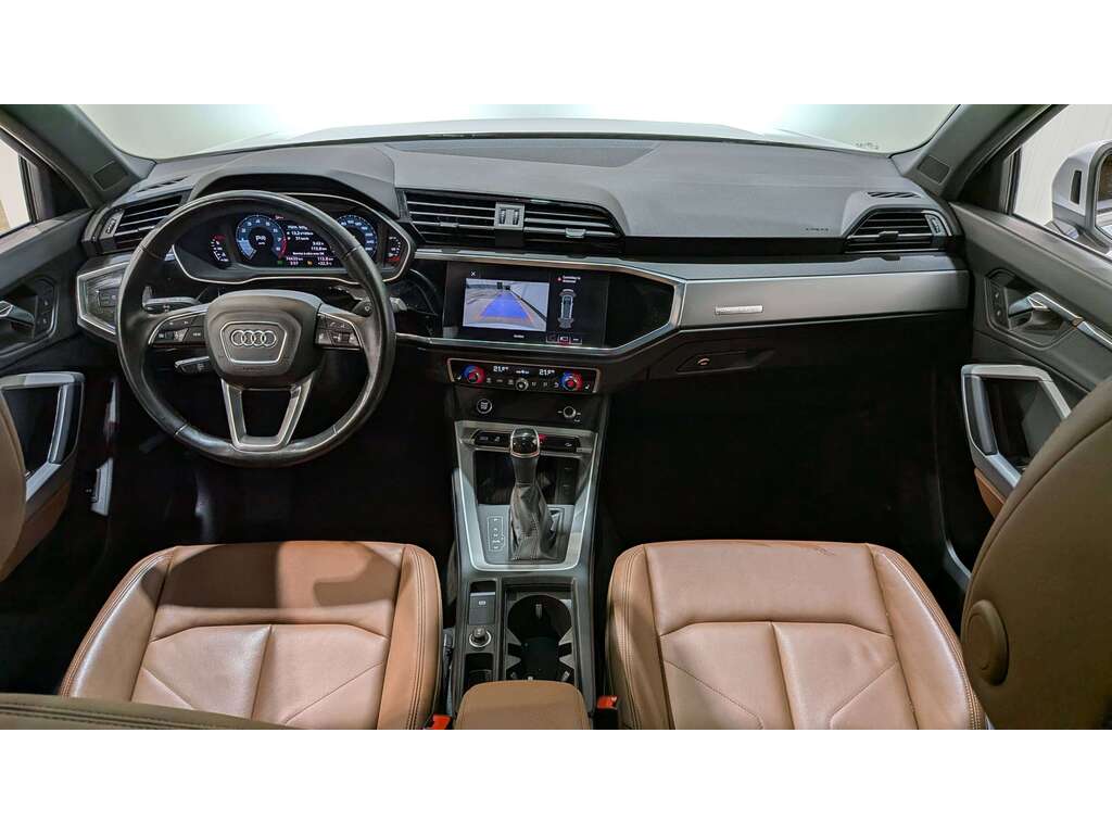 Audi Q3 2021