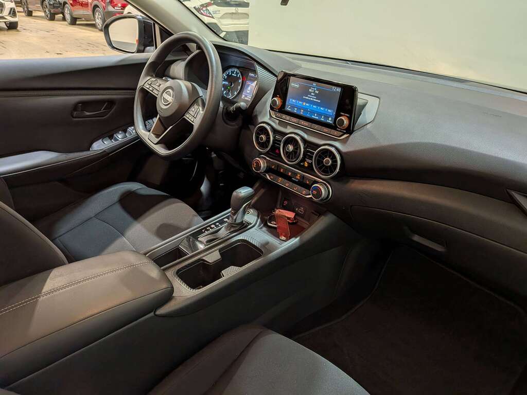 Nissan Sentra 2024