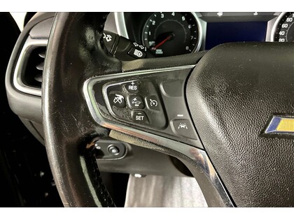 used 2021 Chevrolet Equinox car, priced at $22,498