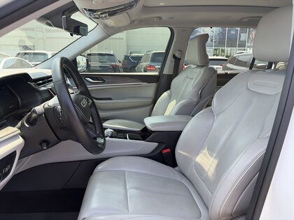 used 2022 Jeep Grand Cherokee car