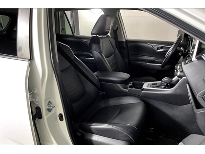 used 2021 Toyota RAV4 car, priced at $28,998