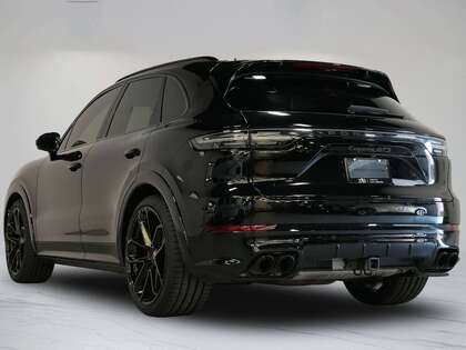 used 2022 Porsche Cayenne car, priced at $87,900