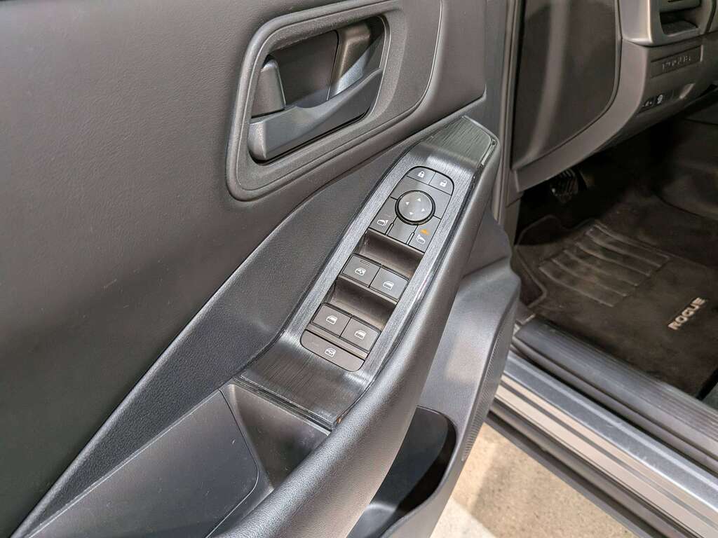 Nissan Rogue 2024
