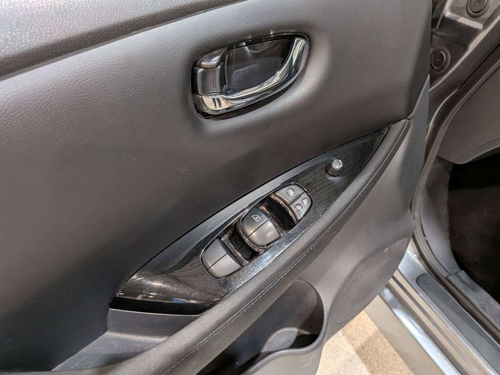 Nissan LEAF 2019