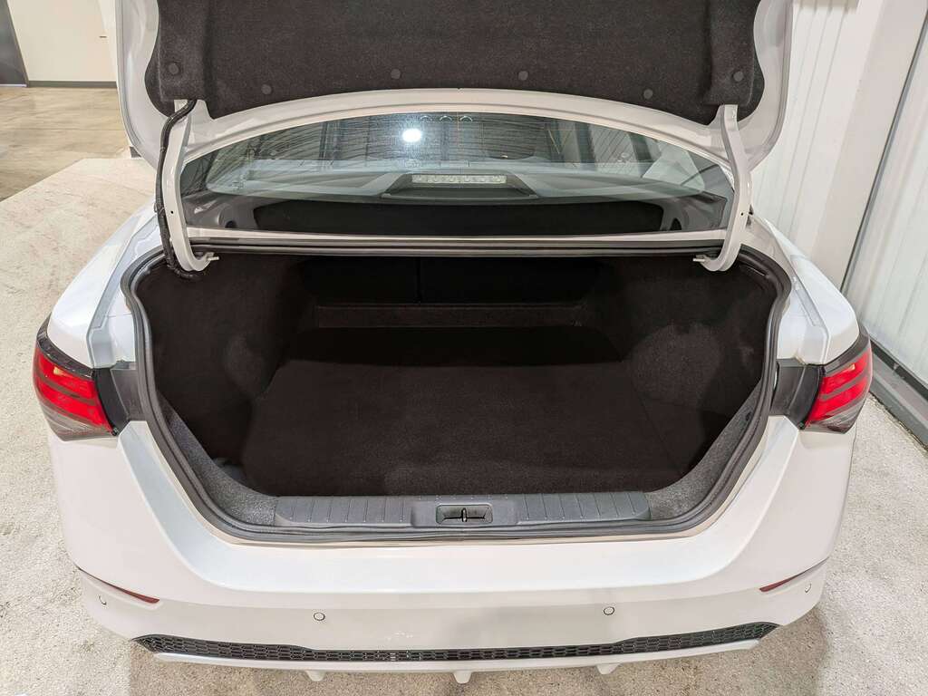 Nissan Sentra 2024
