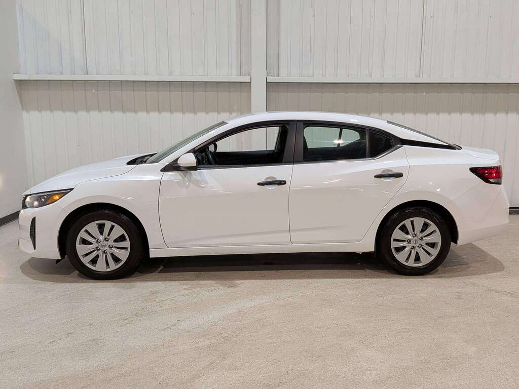 Nissan Sentra 2024