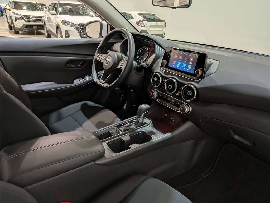 Nissan Sentra 2024