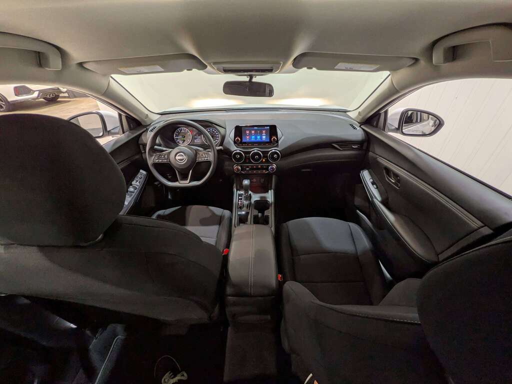 Nissan Sentra 2024