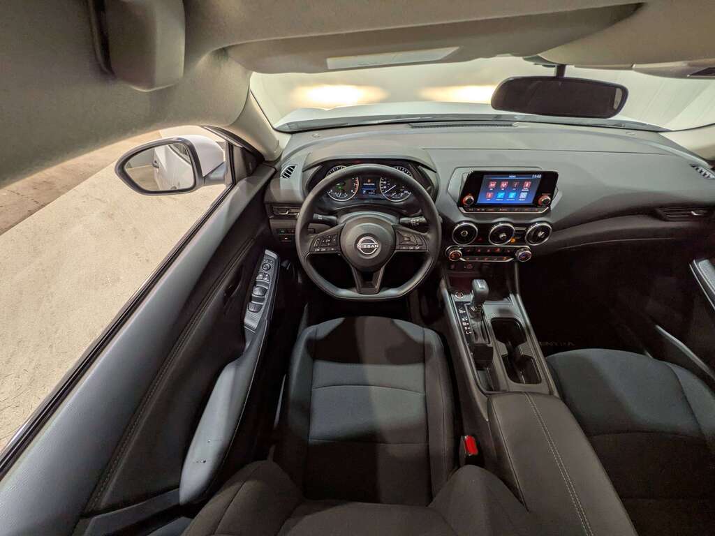 Nissan Sentra 2024