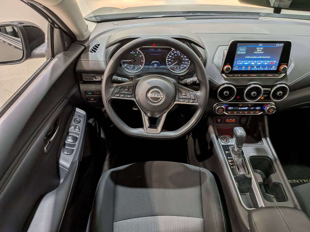 Nissan Sentra 2024