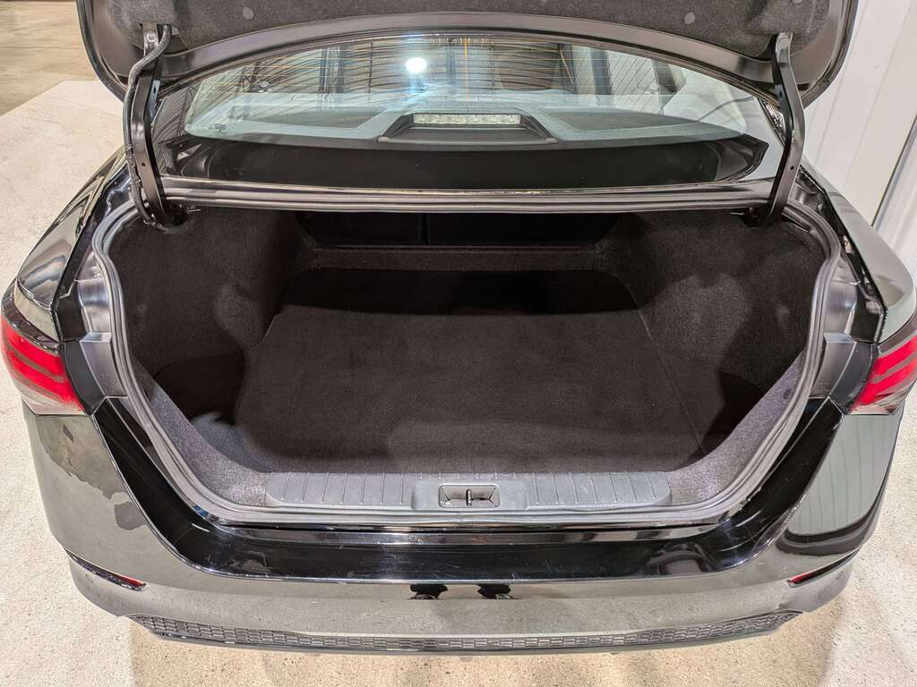 Nissan Sentra 2024