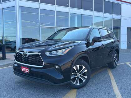 used 2022 Toyota Highlander car, priced at $38,995