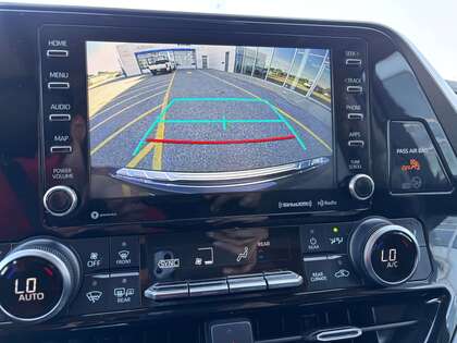 used 2022 Toyota Highlander car, priced at $38,995