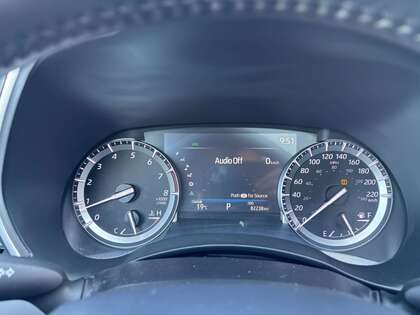 used 2022 Toyota Highlander car, priced at $38,995