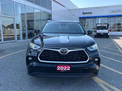 used 2022 Toyota Highlander car, priced at $38,995