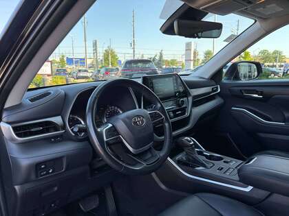 used 2022 Toyota Highlander car, priced at $38,995