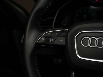 used 2025 Audi Q7 car, priced at $67,900