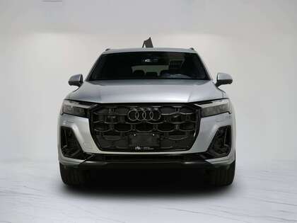 used 2025 Audi Q7 car, priced at $67,900