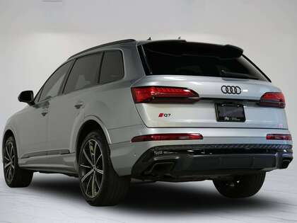 used 2025 Audi Q7 car, priced at $67,900