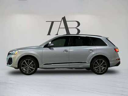 used 2025 Audi Q7 car, priced at $67,900