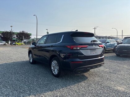 used 2024 Mitsubishi Outlander car, priced at $32,987