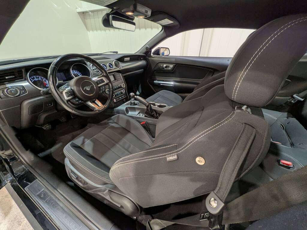 Ford Mustang 2021