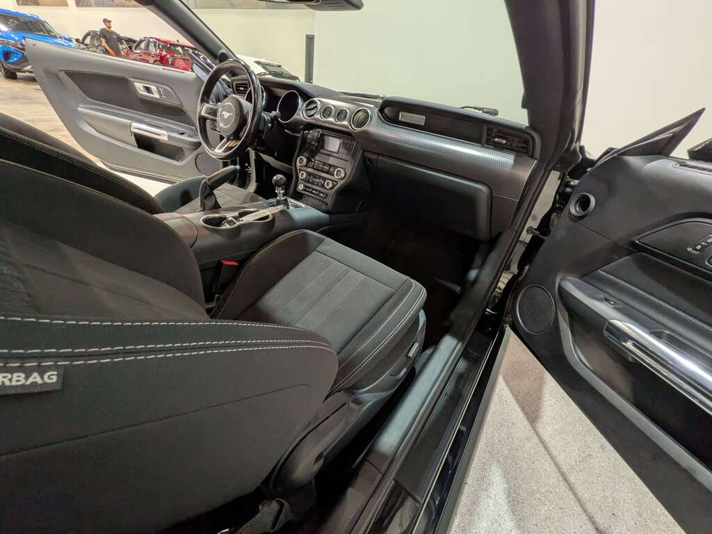 Ford Mustang 2021