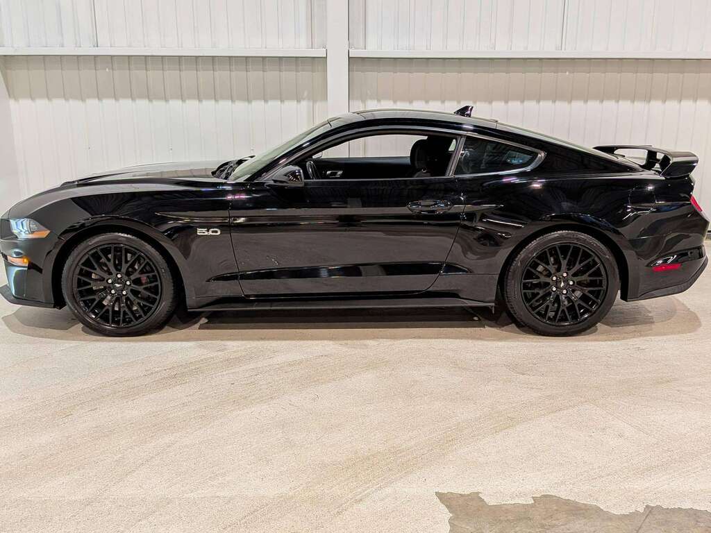 Ford Mustang 2021