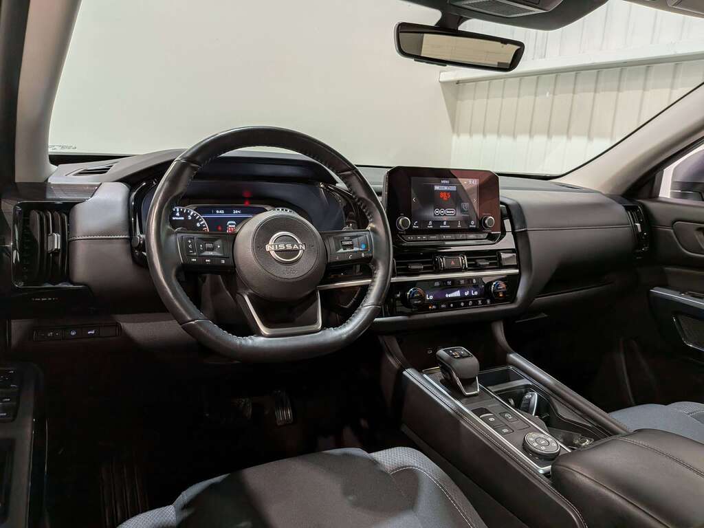 Nissan Pathfinder 2024