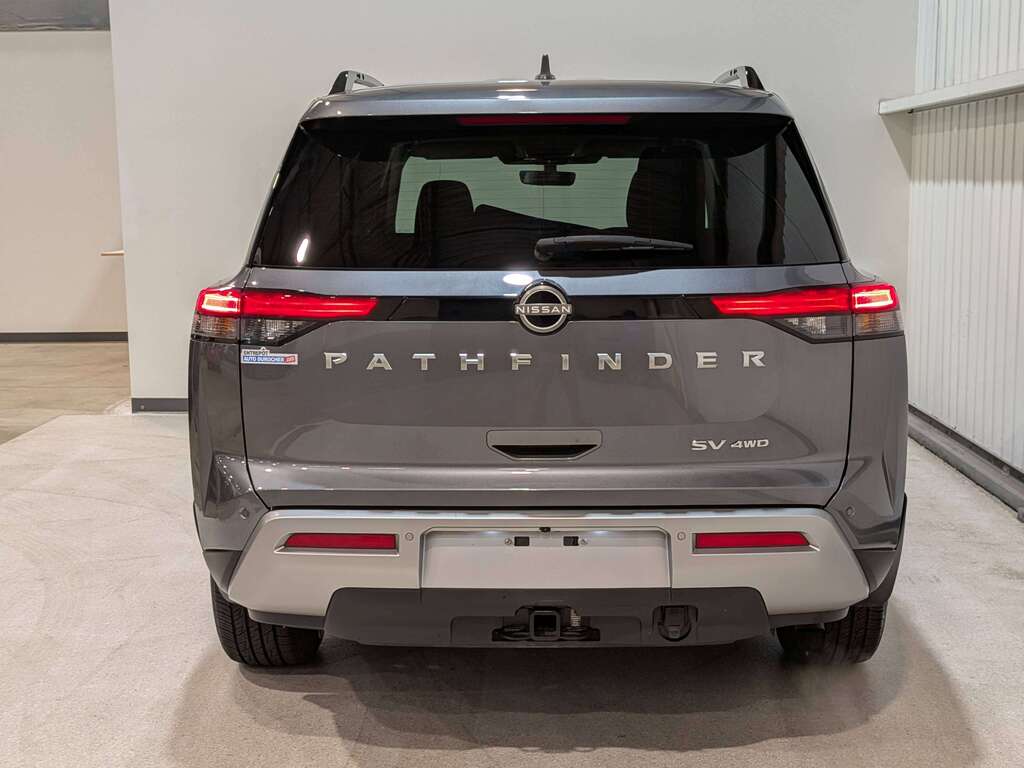 Nissan Pathfinder 2024