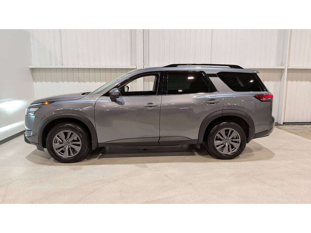 Nissan Pathfinder 2024