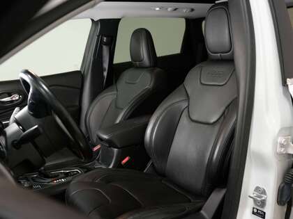 used 2021 Jeep Cherokee car, priced at $25,900