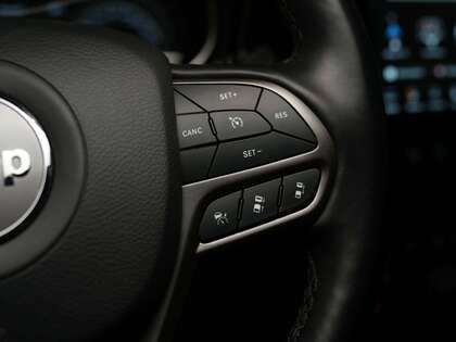 used 2021 Jeep Cherokee car, priced at $25,900