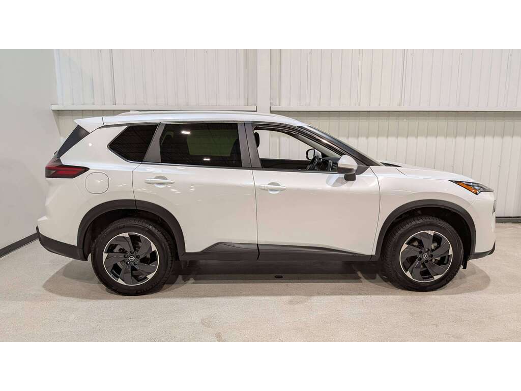 Nissan Rogue 2024