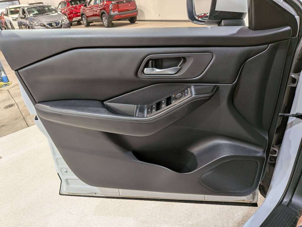 Nissan Rogue 2024