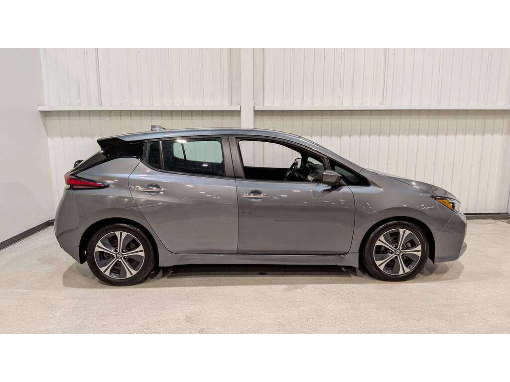 Nissan LEAF 2020