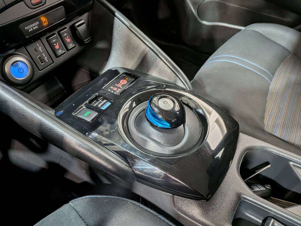 Nissan LEAF 2020