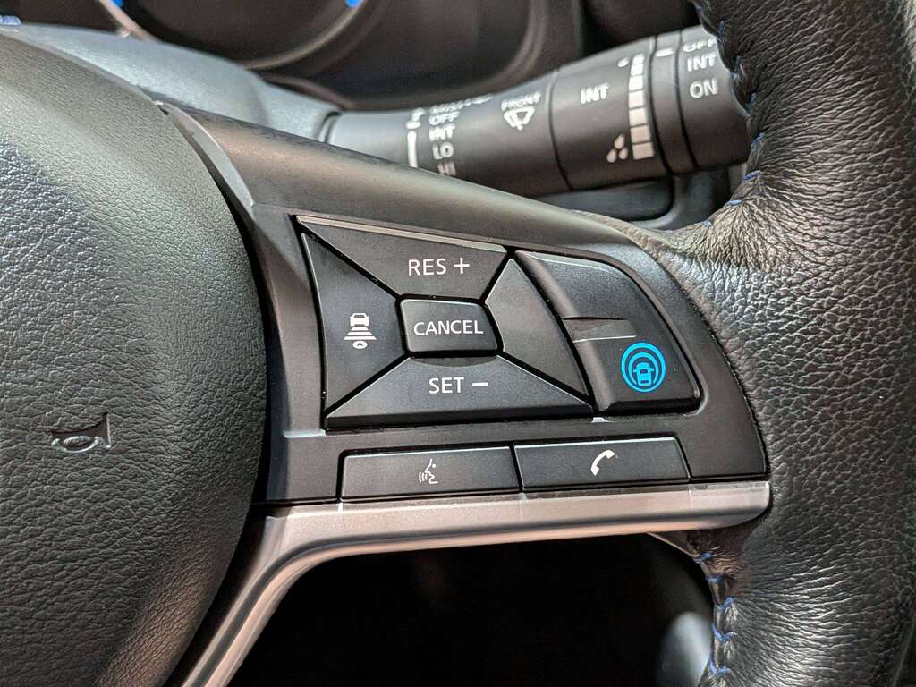 Nissan LEAF 2020
