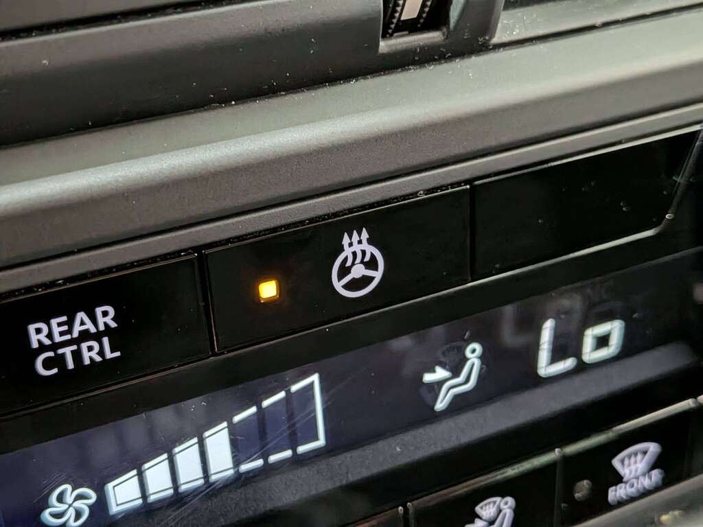 Nissan Pathfinder 2024