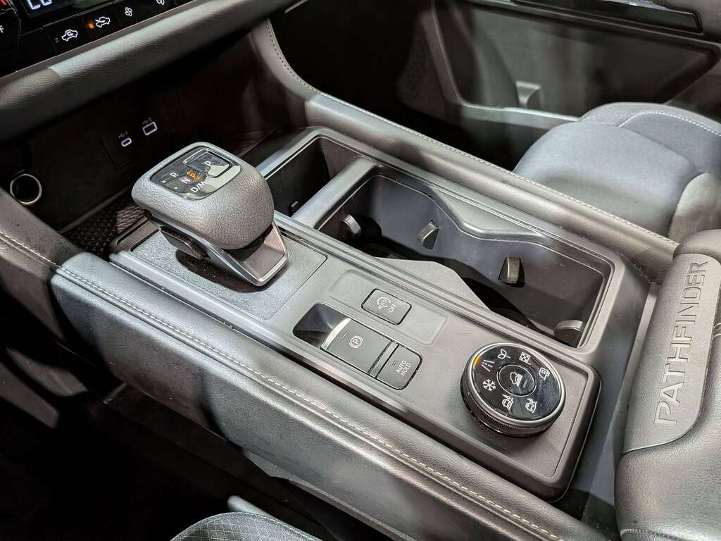 Nissan Pathfinder 2024