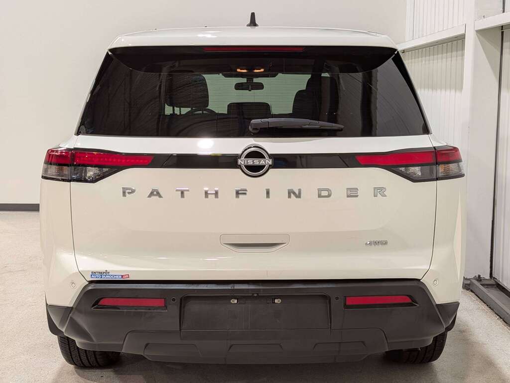Nissan Pathfinder 2024
