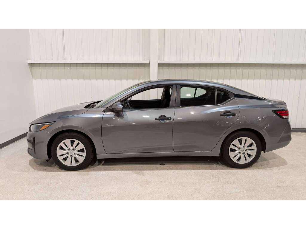 Nissan Sentra 2024
