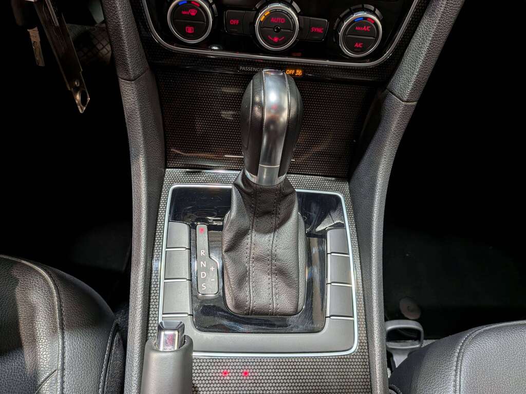 Volkswagen Passat 2014