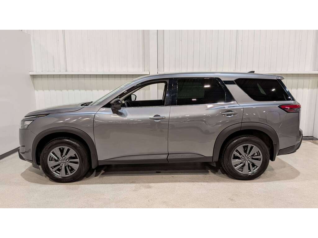 Nissan Pathfinder 2024