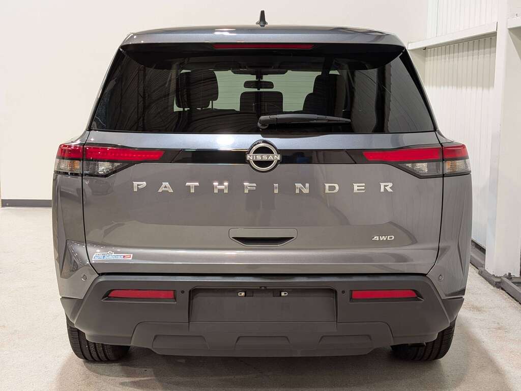 Nissan Pathfinder 2024
