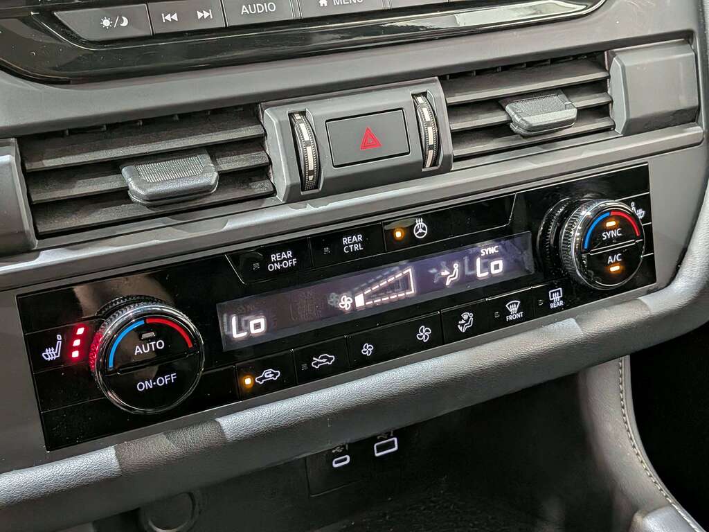 Nissan Pathfinder 2024