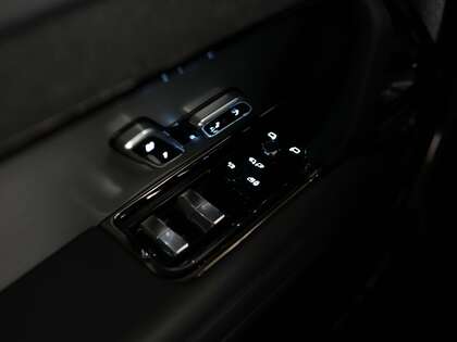 used 2025 Land Rover Range Rover Sport car, priced at $99,900